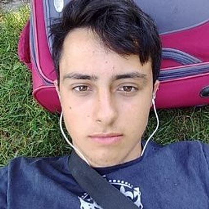 Roman Benfeghoul