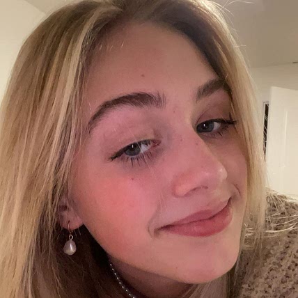 @elleejamess