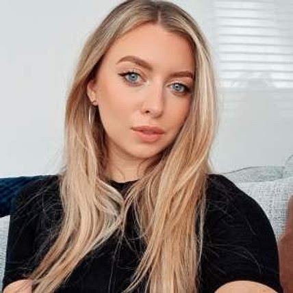 Tia Molloy