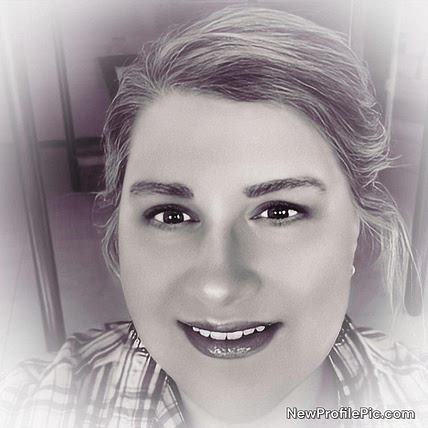 Lizz Maxon