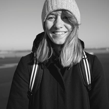 Simone Charlet