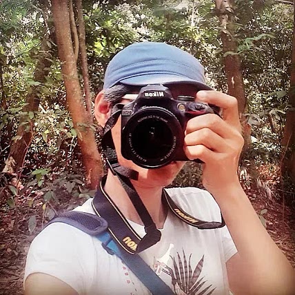 Happy Vlogger ID