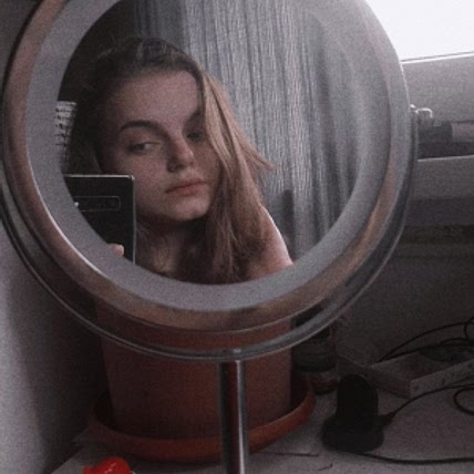 Eszty Biro
