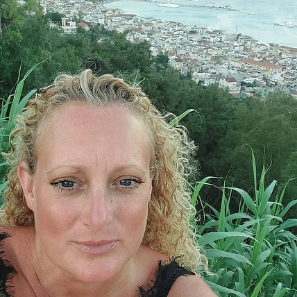 Jo Gauntlett
