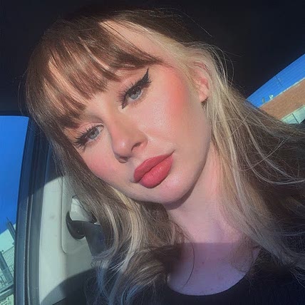 Zoe Burns