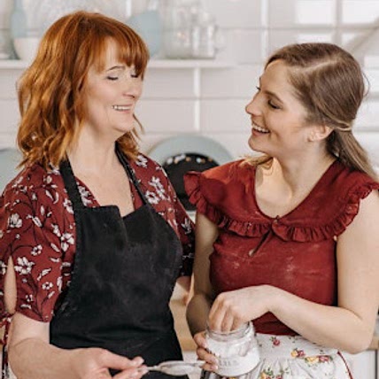 Emelie & christi SweetRecipesHub