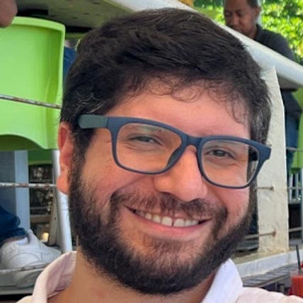 Arturo E. Lopez Lopez