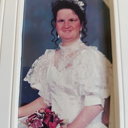 Leoniegriffiths04@gmail.com grile