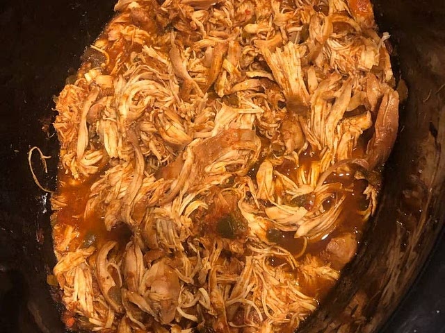 Slowcooker  chicken  tacos