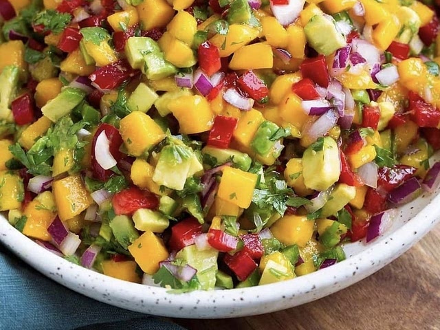 I'm loving this salsa atm, since it's super fresh (perfect for summer) and goes deliciously with shrimp/fish tacos. Also due to mango season, it's been great timing since mangoes are at it's peak! 