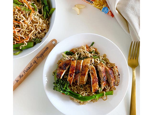 Stir-fry with top ramen noodles 
