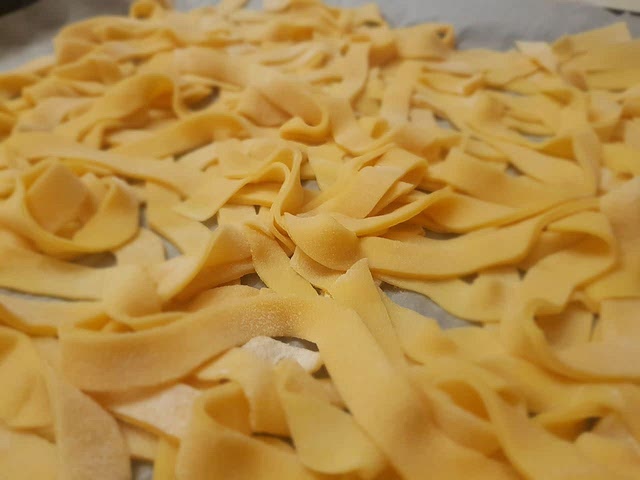 I didn't have any weekend plans, but got inspired by yours and made pasta for the first time. Rolling the dough was a hell, and it ended up a bit thicker than I expected, but I was happy with the results 🧑‍🍳 Tasted a lot better than store-bought!