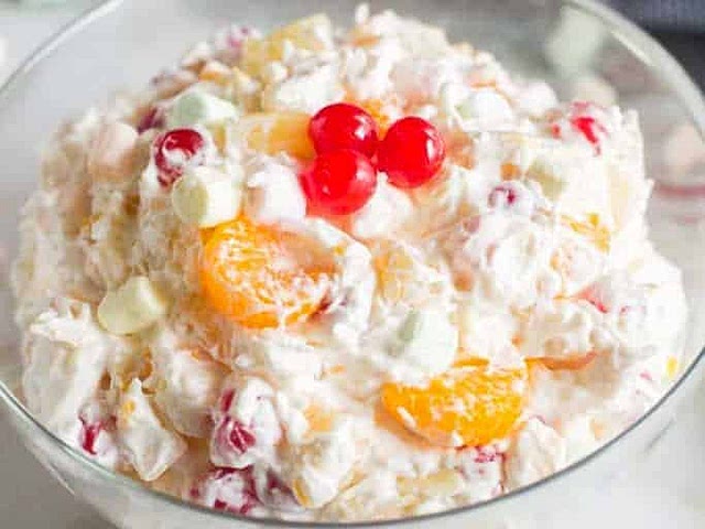 I always make this dessert during xmas/nye time, it's extremely easy and fast to make. Since I live in more of a warm weather city, it's super refreshing and lasts for a couple of days on the fridge (but we hardly have any leftovers :P)