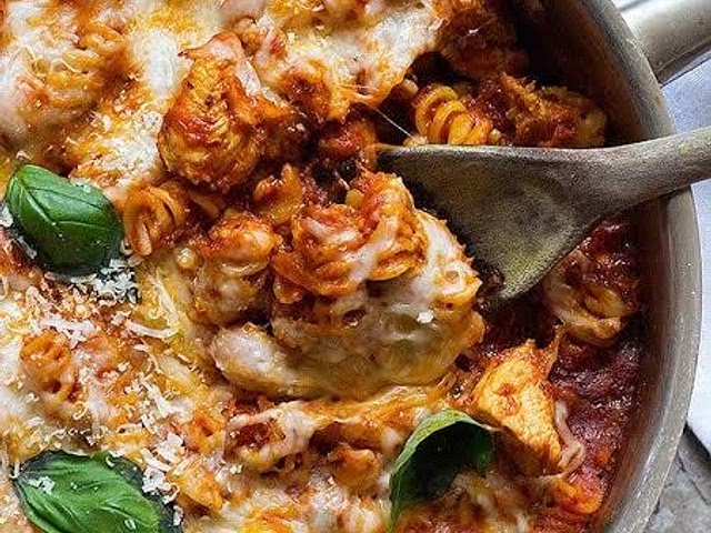 I've made this before is simple, full filling, delicious and all in one pot. Also has ingredients that mostly everyone enjoys  :)
