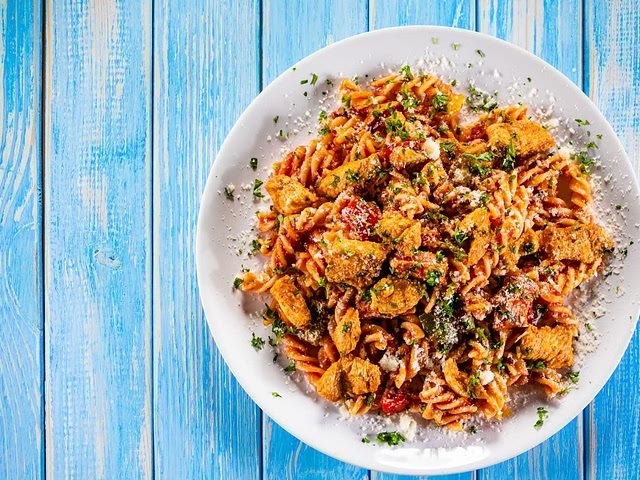 Well, you can choose some pasta with high Health Score here in app. Here is an example! 