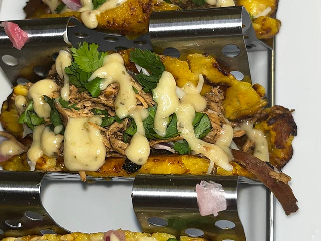 Ever had JERK CHICKEN PLANTAIN TACOS? 