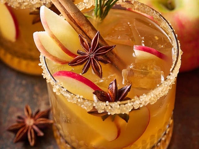 Adding this recipe for Apple Cider Sangria provided by Dana Bennet on our Social Break channel: https://bakerbynature.com/honeycrisp-apple-cider-sangria/