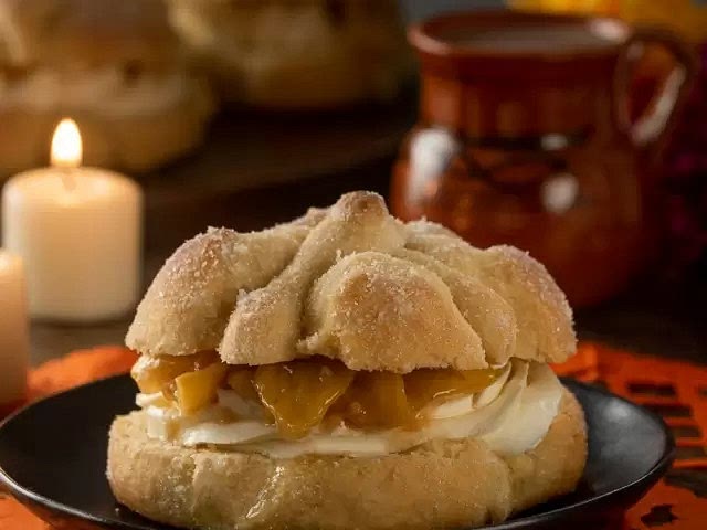 I am attending one! This year I'm in charge of making the dessert. I'm looking forward on making this new pan de muerto recipe I found. 