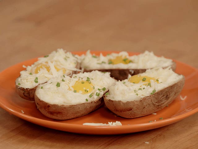 Hi Eric, I love finger buffet, and often prepare some for my friends. These are some recipes that I've tried out recently, so maybe you can also give them a chance :D 