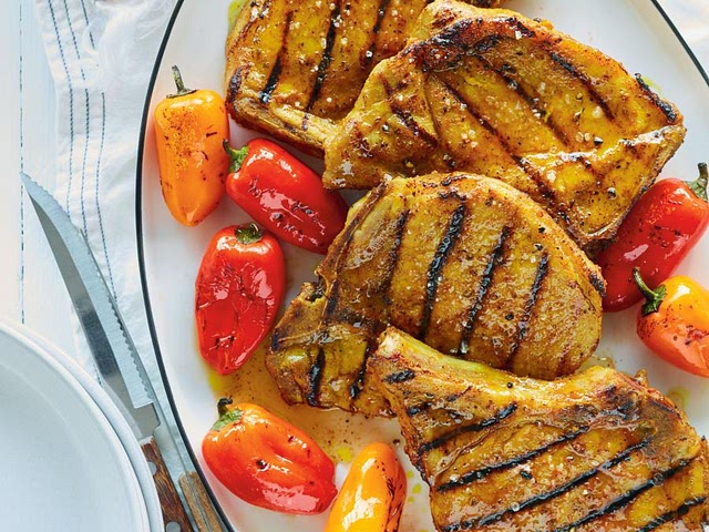 Je crois que tu peux trouver de belles idées en "Recettes de 30 minutes ou moins" communauté. Mais pour tu fait gagner du temps, j'irais avec ce repas délicieux