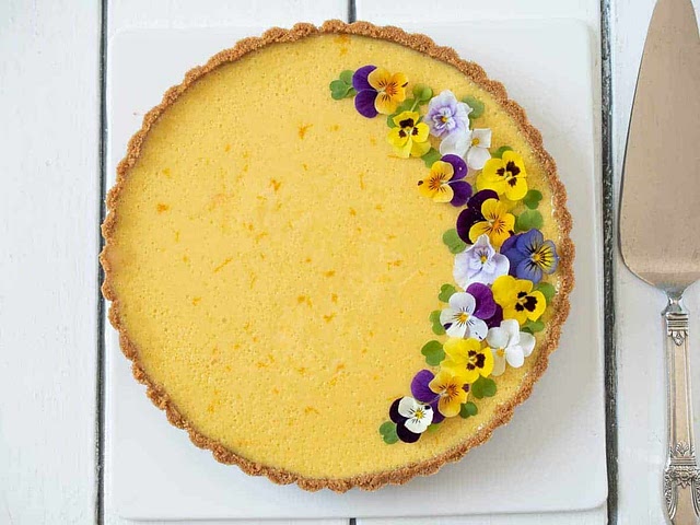 it's mango season where I currently live and I've been enjoying making this super refreshing pie, perfect for upcoming summer season 