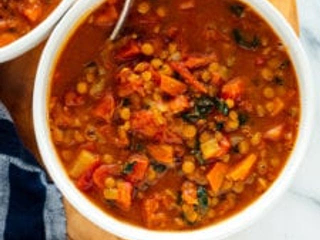 hi Marie, were you referring to this recipe? I've found it in this community, and I plan to prepare it in a couple of days. I see it has many positive reviews :) Have you tried it, or are you asking for some lentil soup suggestions? :)