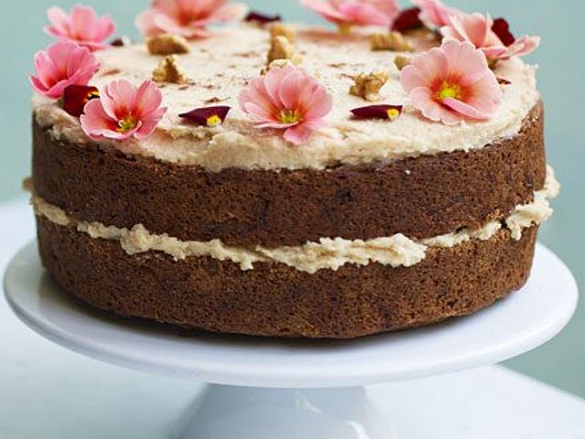 I LOVE carrot cakes! :) This recipe is great with a lot of flavors. 