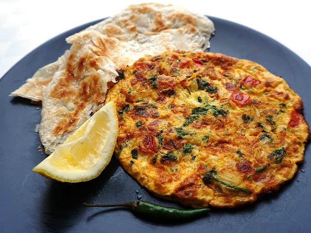 I add green chillies, onions, tomato, coriander or sometimes only green veggies.🥦🥬🥑🥒 similar like attached recipe 🌶️😋