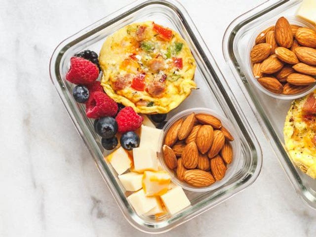 This recipe is great. It's cool and easy to organize in meal prep containers.