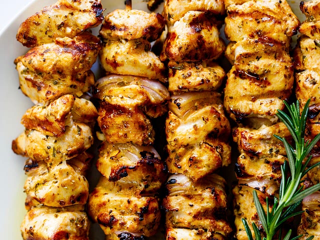 I will definitely go with some chicken skewers with vegetables since I haven't had it for a quite some time and I like it very much!