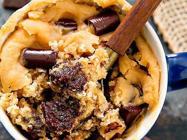 Is it easy to make my daughter is 3 and would like something that she can make herself