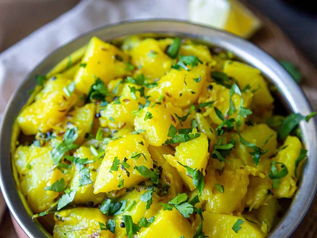 this potato bhaji was my favourite 😋😋😋