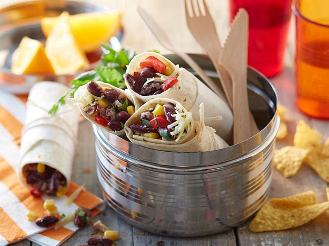 Honestly, I love eggs, anything with eggs in general can be very filling and tasty. I also love tacos and quesadillas galore, so here's a very tasty recipe to satisfy the taco/quesadilla cravings 🤤