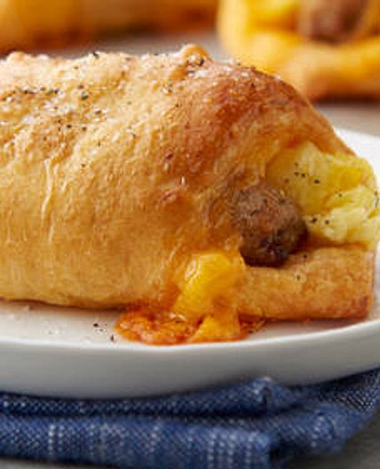 Sausage, Egg and Cheese Breakfast Roll-Ups