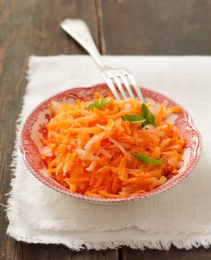 Möhren-Apfelsalat