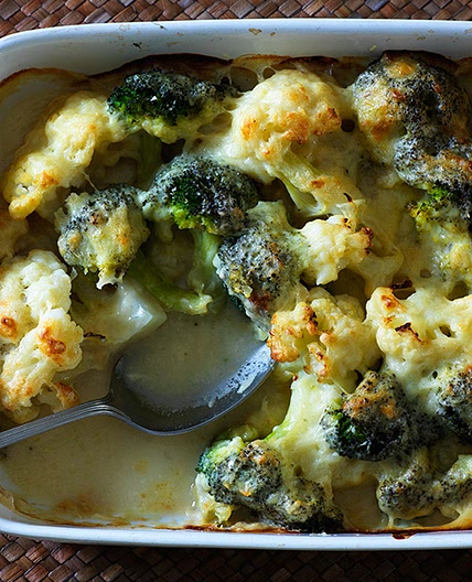 Lower-fat cauliflower and broccoli cheese