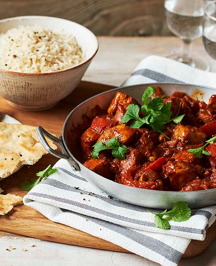 Chicken and tomato spiced curry