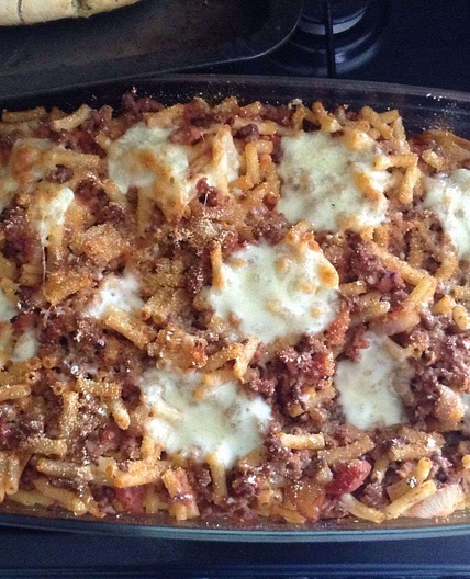 Spicy mince pasta bake