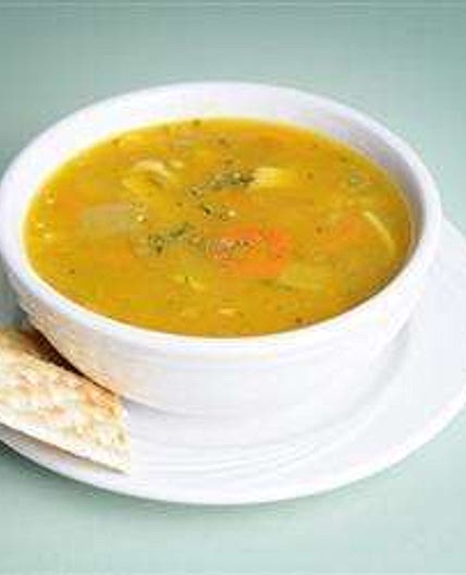 Soupe poulet et nouilles réconfortante