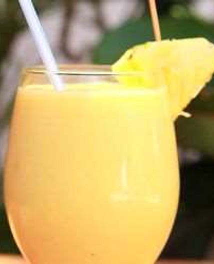 Coconut, mango and pineapple smoothie