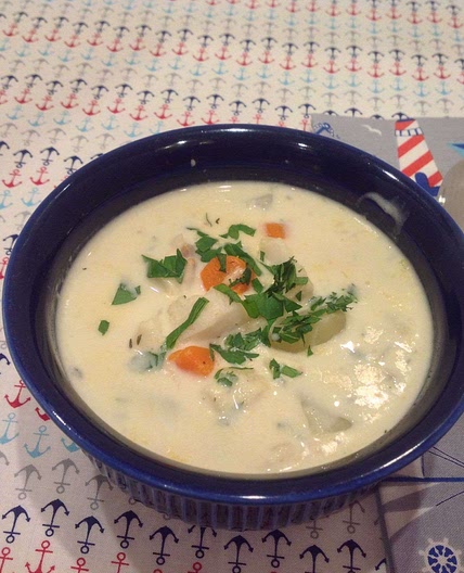 Thick and creamy seafood chowder