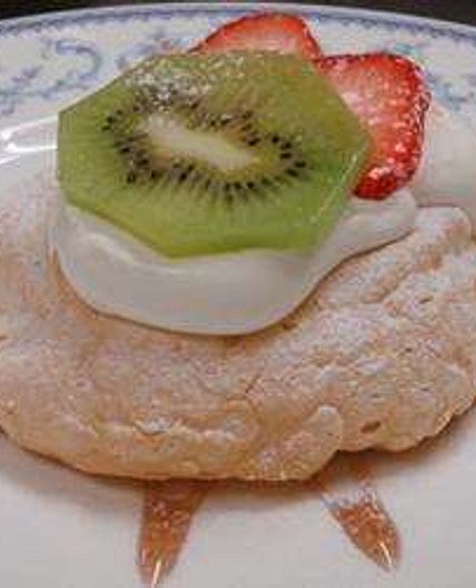 Soft Centre Pavlova