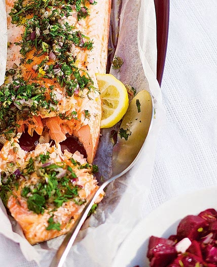 Barbecued salmon with herbs and capers