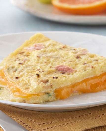 Cheesy Ham Omelet