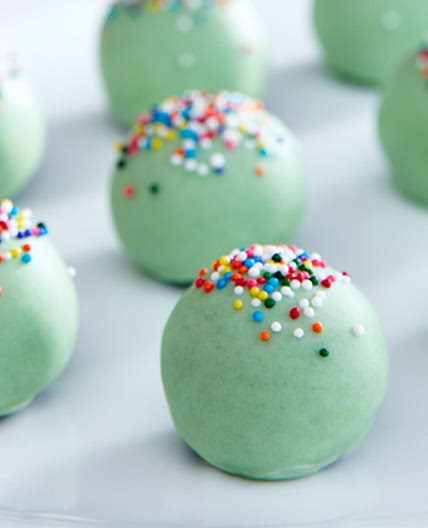 Mint Chocolate Cookie Balls