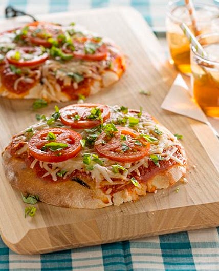 Grilled Tomato-Basil Pita Pizzas