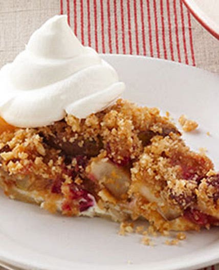 Cranberry-Pear Crumble Pie