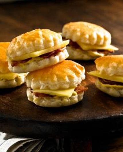 Kerrygoldandtrade; Aged Cheddar and Bacon Puff Pastry