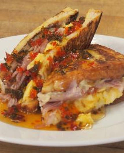 Madam Cristo with Pepper Jelly