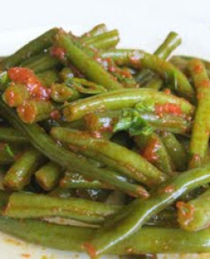 Haricots verts à la 'pugliese'
